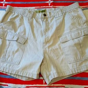 Cabela's 40 men's shorts white cargo 6 pocket